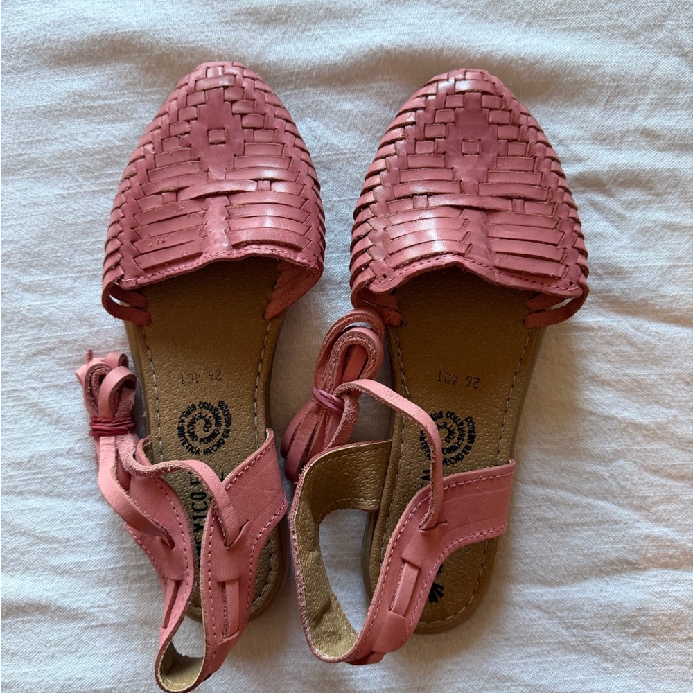 Pink huaraches NWOT